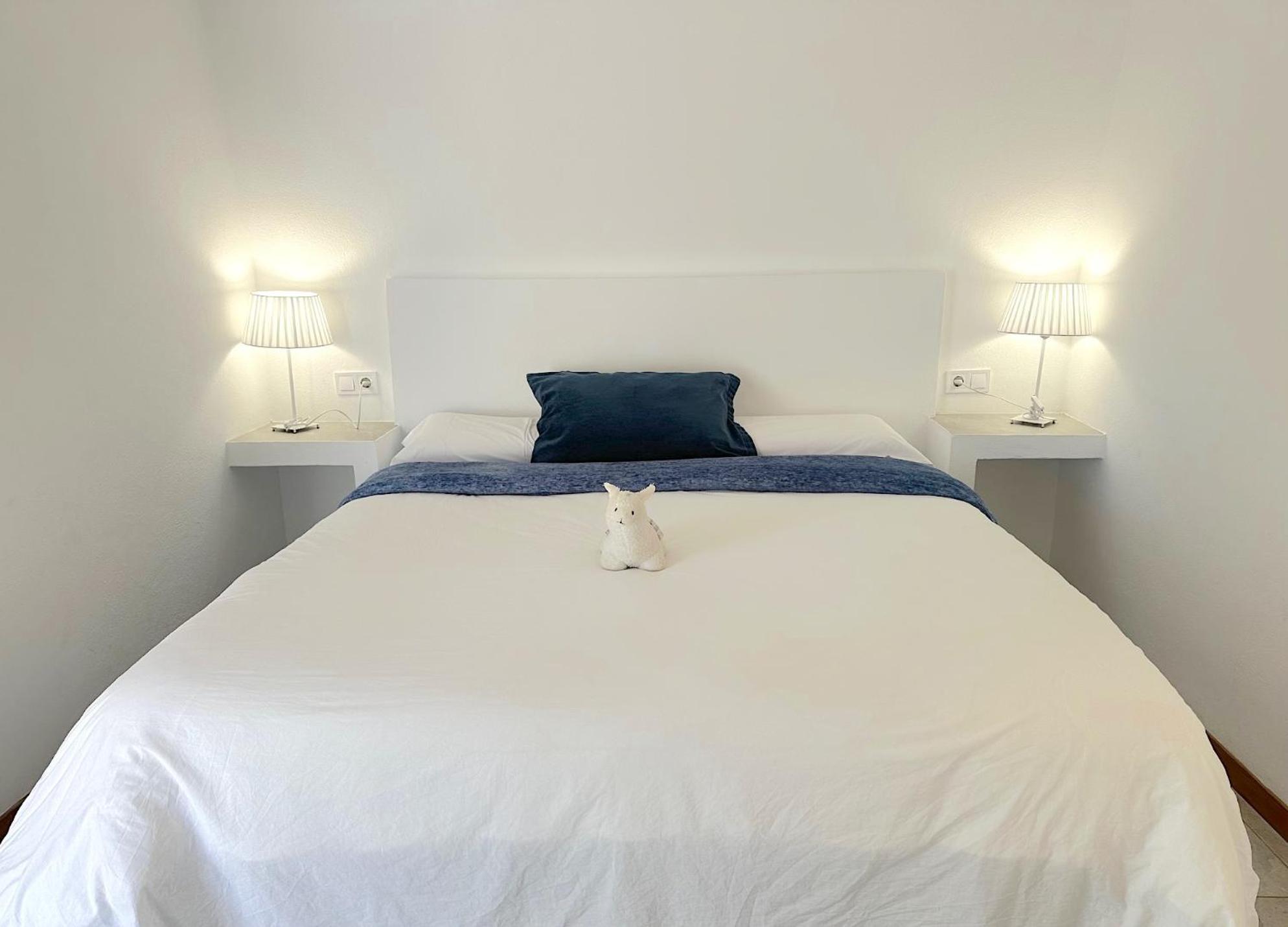 STARBAL Love Suites Es Castell  Extérieur photo